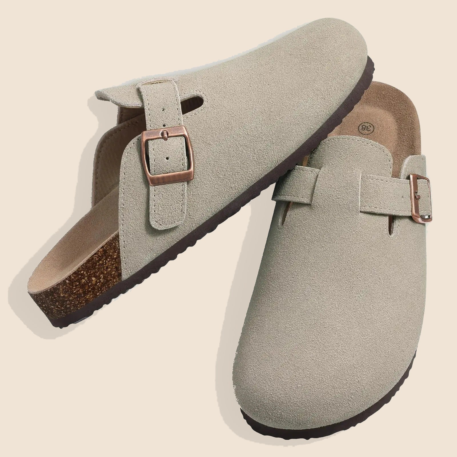 Sabots en cuir velours et semelle en liège