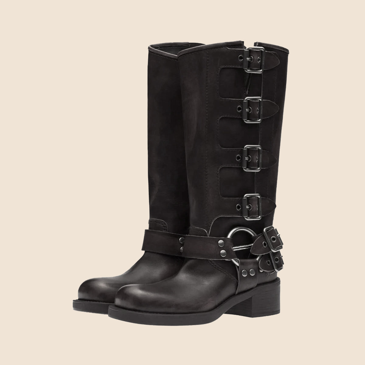 Bottes en cuir avec sangles
